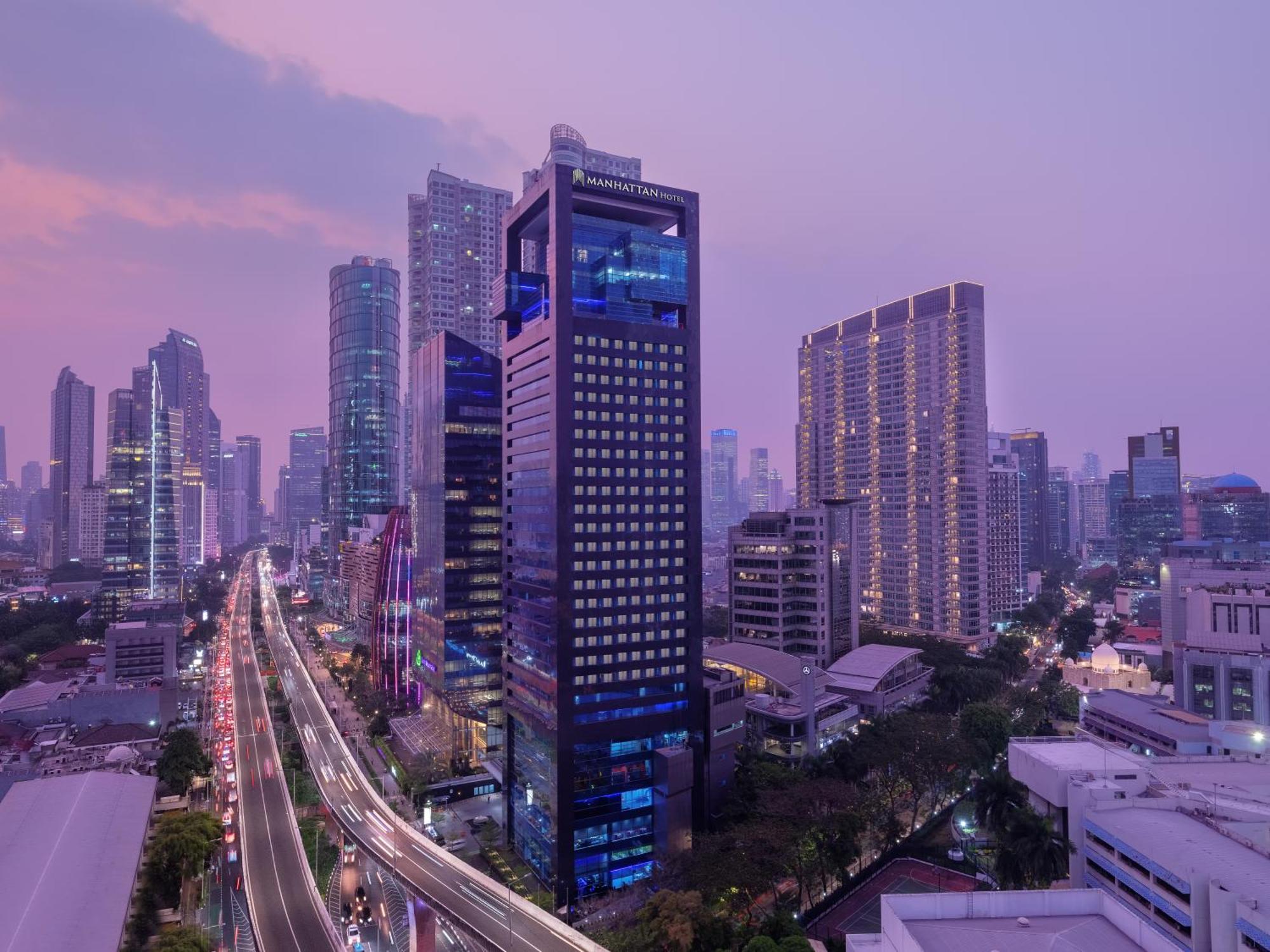Manhattan Hotel Jakarta Exterior photo